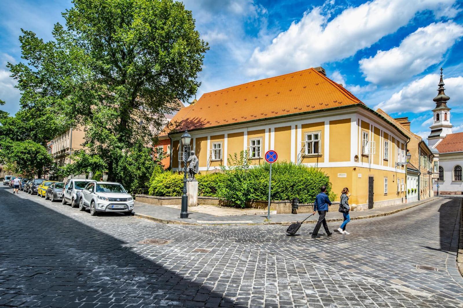 Academy Pension Budapest Exterior photo